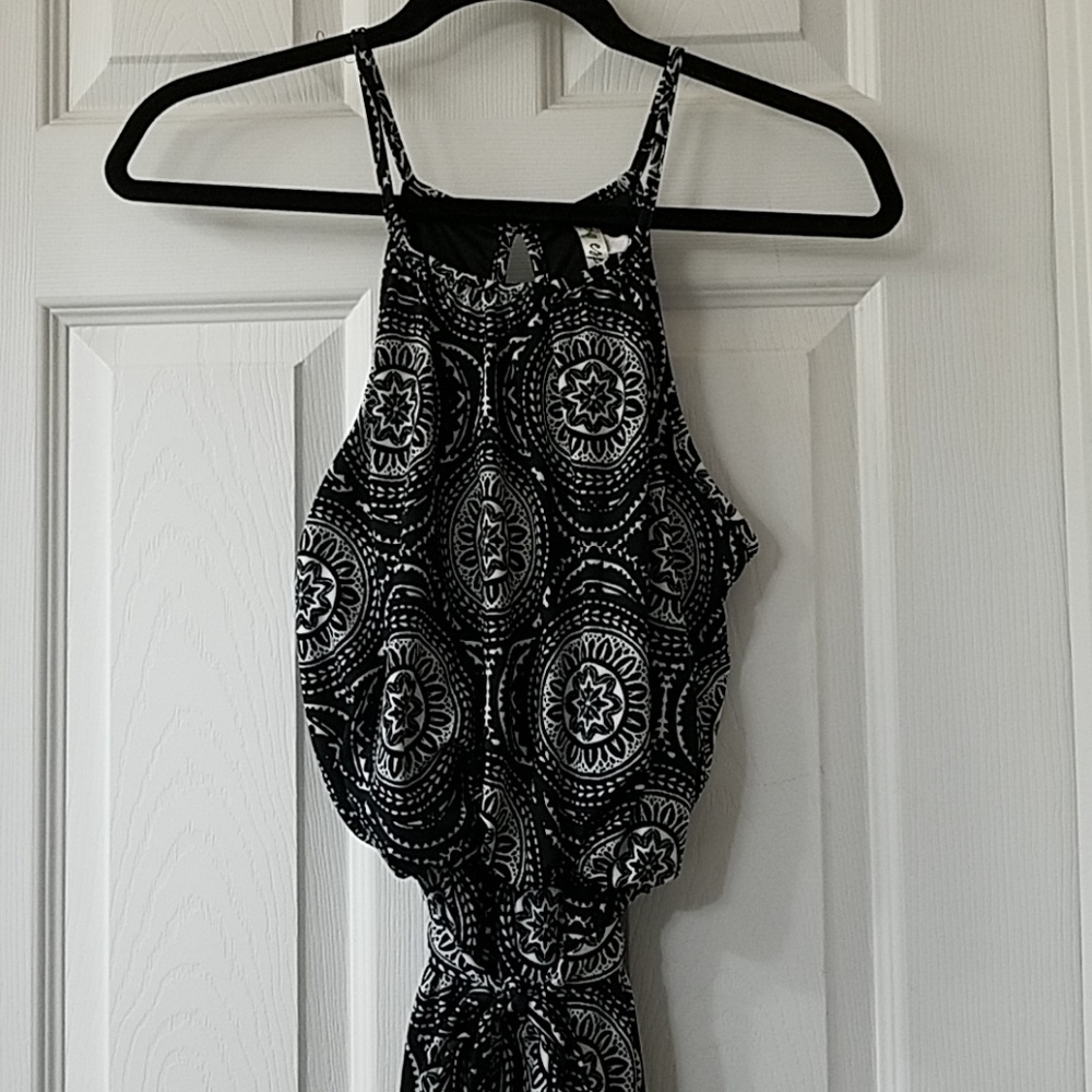 Loved black and white dress!
